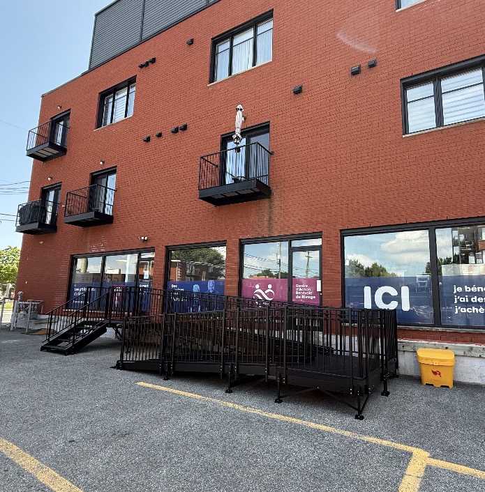 Rampe En U commerciale restaurant — vue large