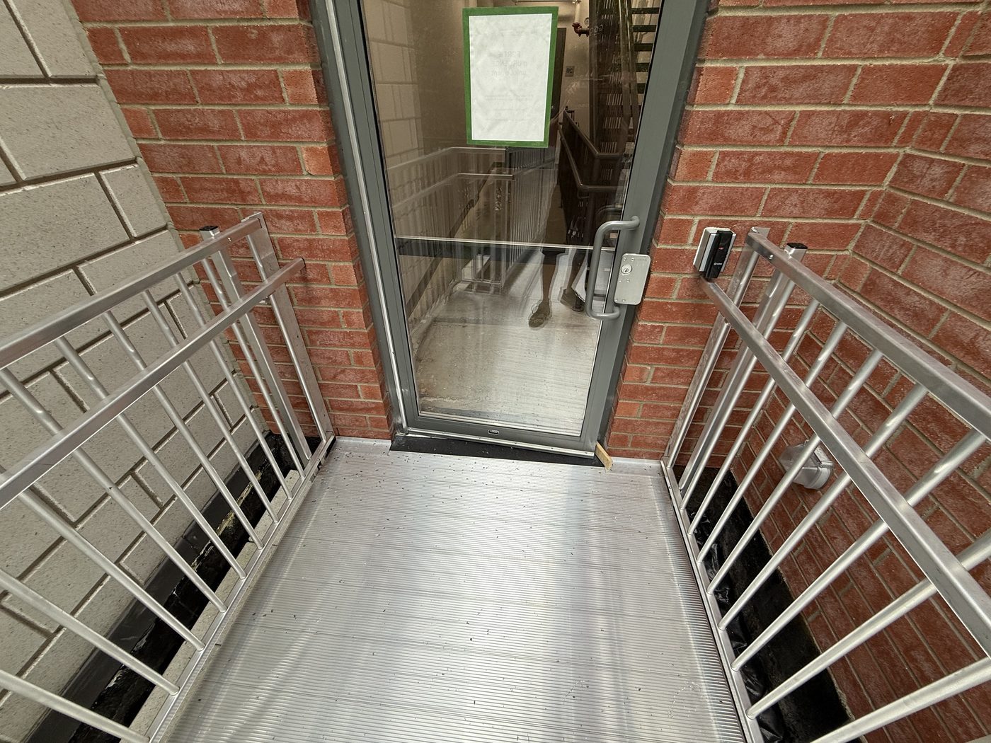 Rampe ballusters installation commerciale